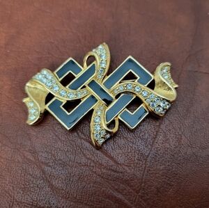 Vintage 1980s Signed Swarovski Ribbon Brooch!